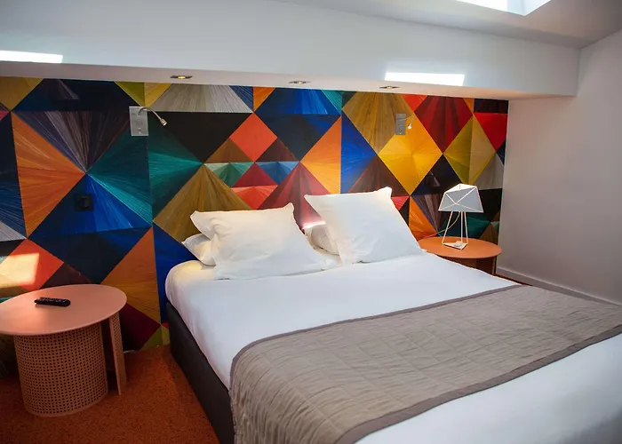 Clement Ader Апарт-отель