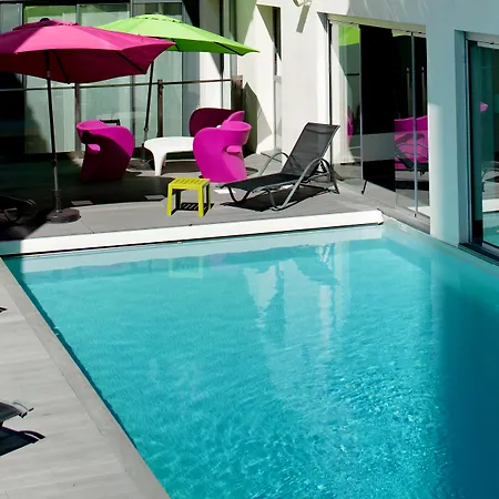 Hotel apartamentowy Clement Ader