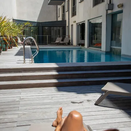 Clement Ader Aparthotel 4*