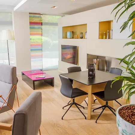 Hotel apartamentowy Clement Ader