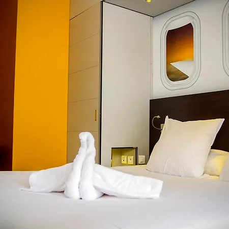 Clement Ader Aparthotel 4*