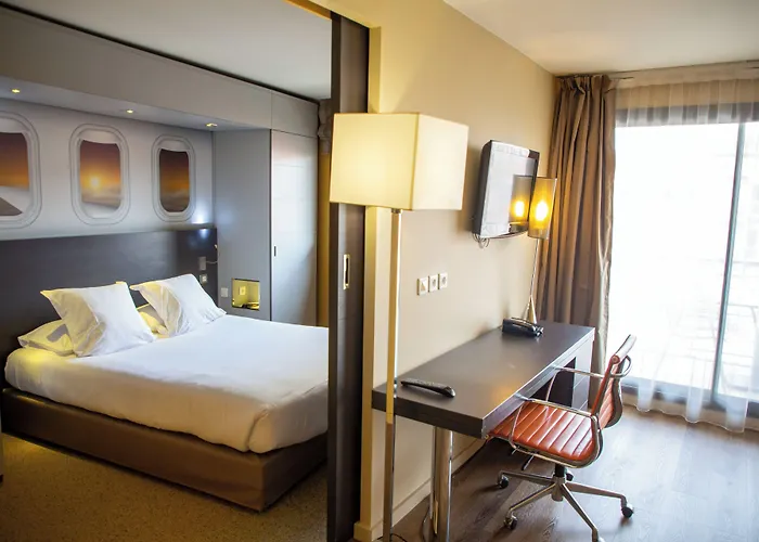 Clément Ader Apart-hotel 4*